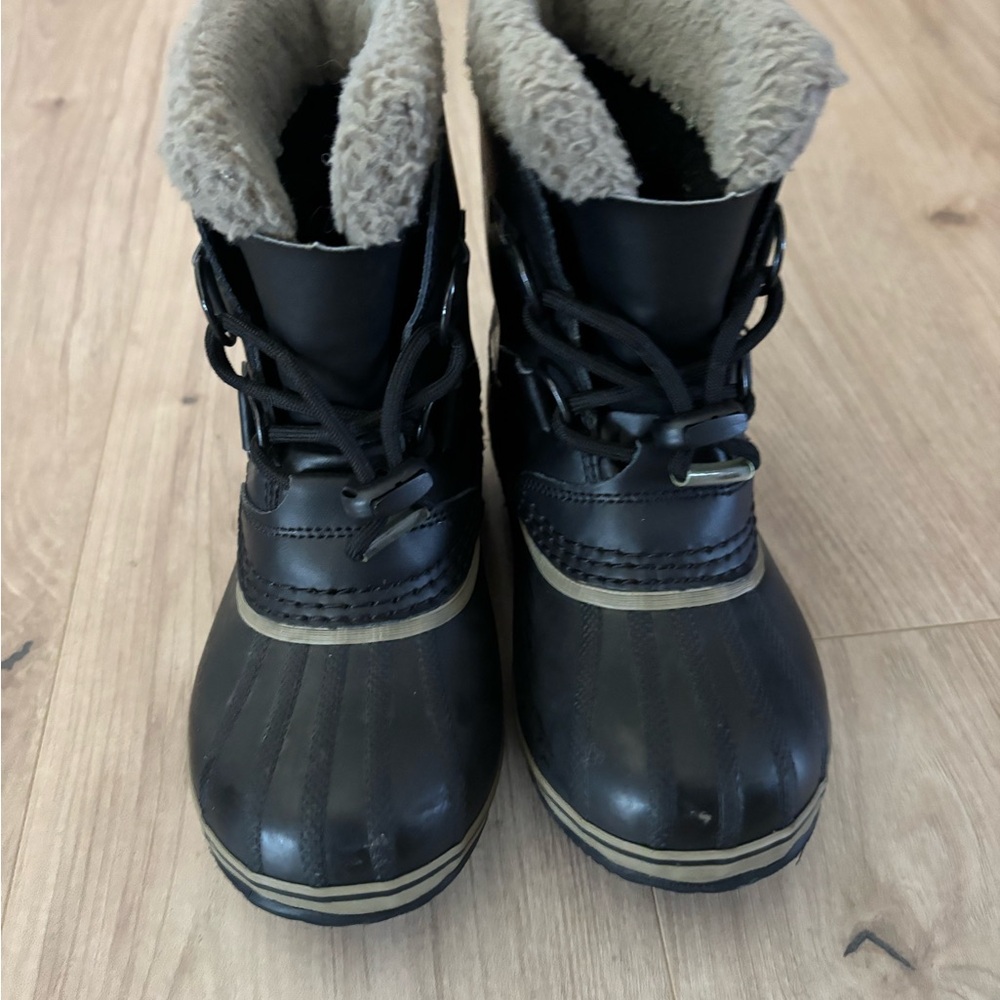 Sorel Kids Black and Gray Snow Boots - Picture 2 of 3